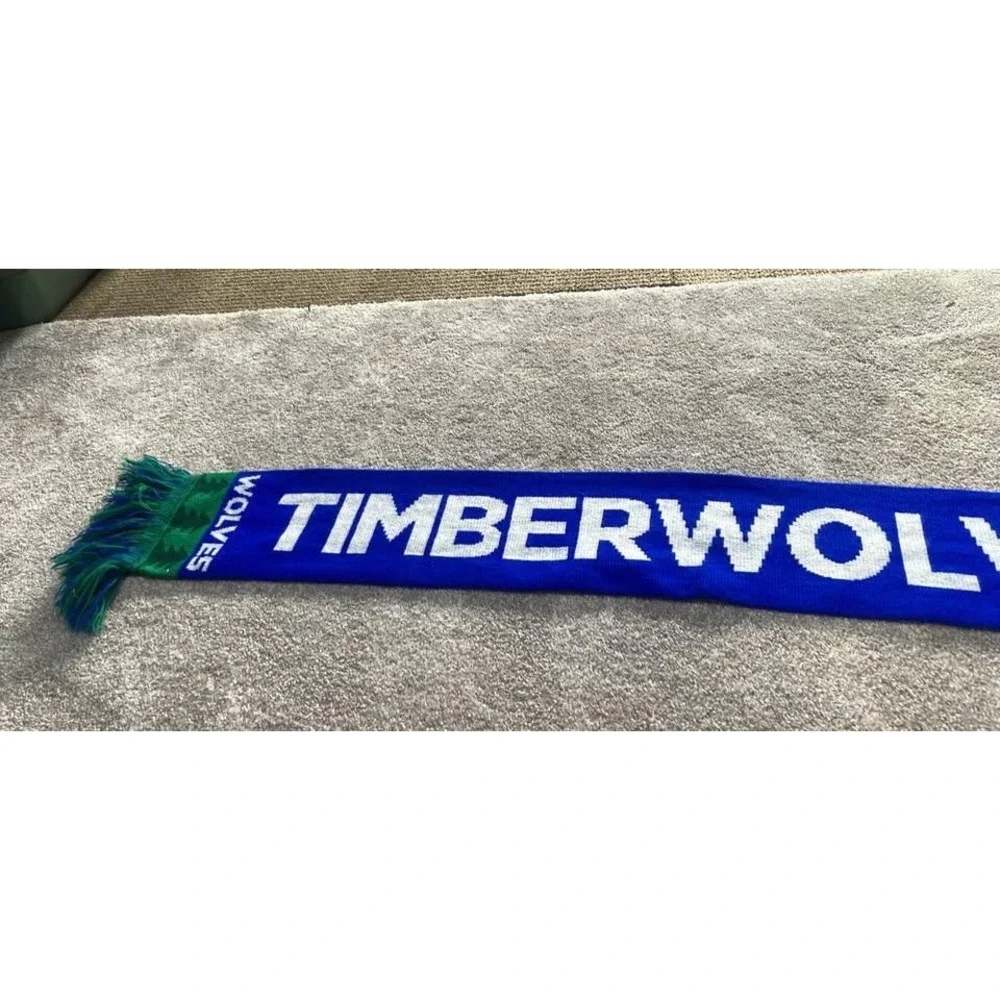 Minnesota Timberwolves NBA Knit Scarf Blue Green Tree Pattern Fringed Fan Gear